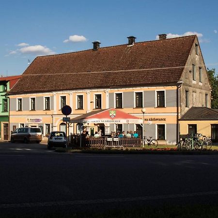 Božanov Restaurace Na Krizovatce 아파트 외부 사진